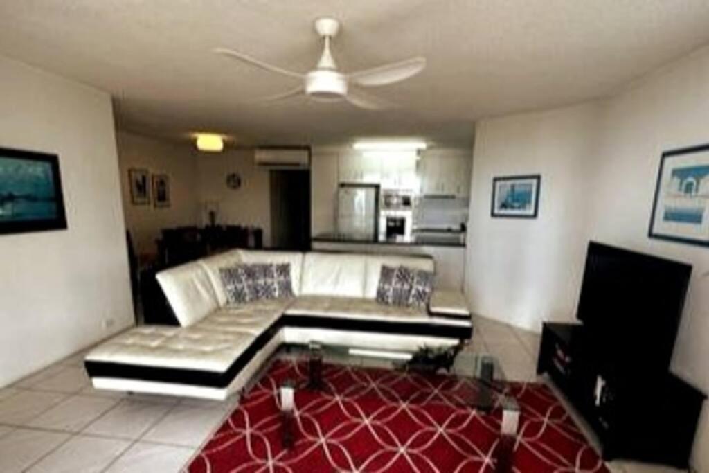 2 Bedroom Ocean View - Alexandria Apartments -Alexandra Headland Maroochydore Buitenkant foto